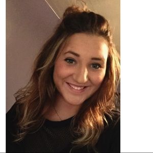 Meet your Posher, Rebecca